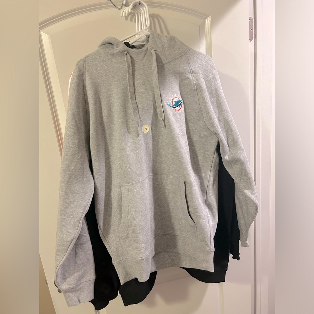 Size Large brand grey new dolphins hoodie